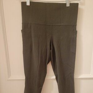 Athleta Olive Green SP Small Petite 7/8 Leggings